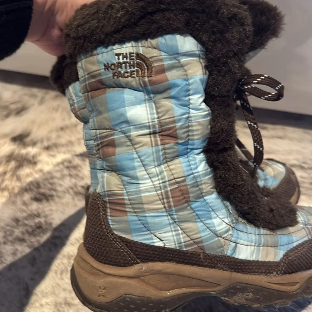 The North Face Goose Down Plaid Puffer Faux Fur Snowboots Size 2